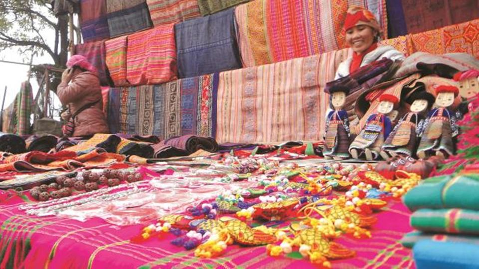 From Sa Pa: Sunday Bac Ha Market Group Tour - Customer Feedback