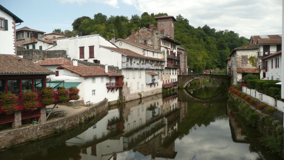 From San Sebastian: French-Basque Countryside Private Tour - Visiting Ainhoa and Sare