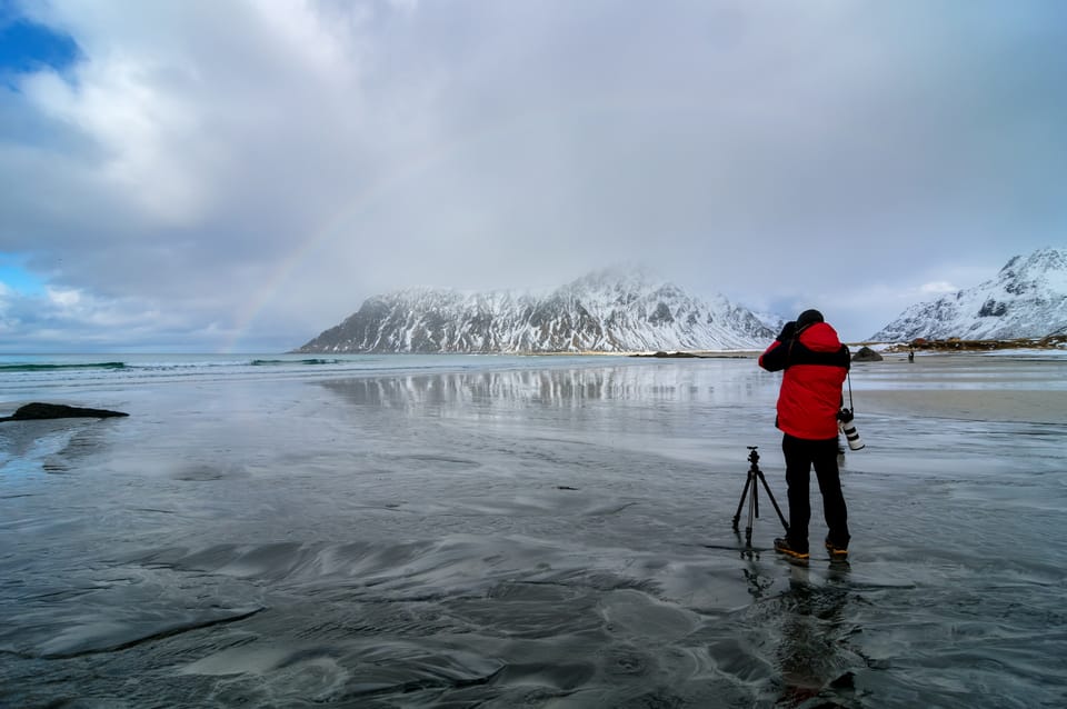 From Svolvær: Reine Winter Photography Tour and Photographer - Guide Experience and Expertise
