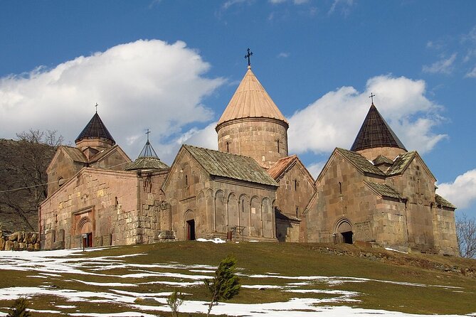 From Yerevan: Lake Sevan, Dilijan, Haghartsin, Lake Parz, Goshavank - Exploring Goshavank