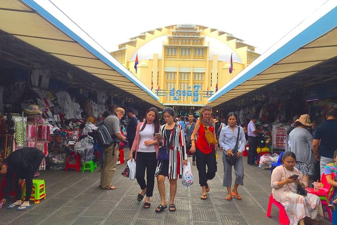 Full-Day Phnom Penh Sightseeing Tour & Killing Field - Visiting Royal Palace