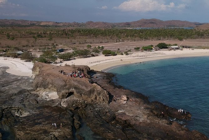 Full-Day Private Trip to South Lombok - Tips for a Great Experience