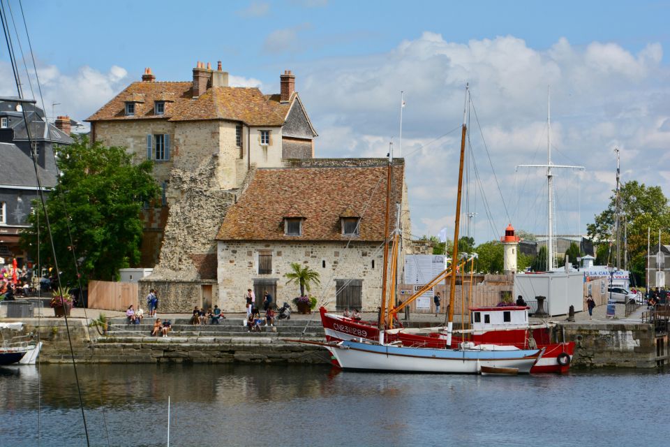 Full Day Tour of Etretat and Honfleur - Accessibility Features