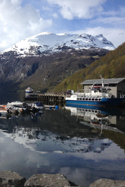 Geiranger: Geirangerfjord Sightseeing Boat With Audio Guide - Wildlife Spotting