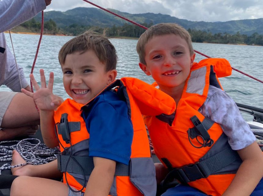 Guatape Antioquia: Discover Guatape Antioquia in a Sailboat - Safety Measures and Guidelines