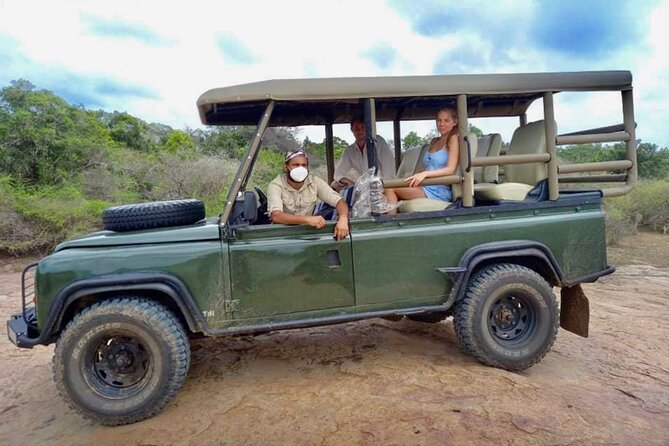 Guided Leopard Safari in Yala National Park in a Land Rover Defender - Tips for Your Safari