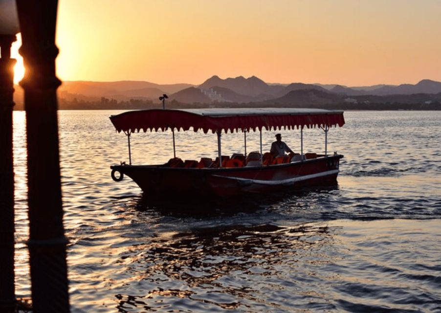 Guided Night Walking Tour in Udaipur- Guided Walking Tour - Participant Information