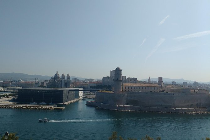 Guided Tour in Marseille: Vieux Port & Old City - Review Summary