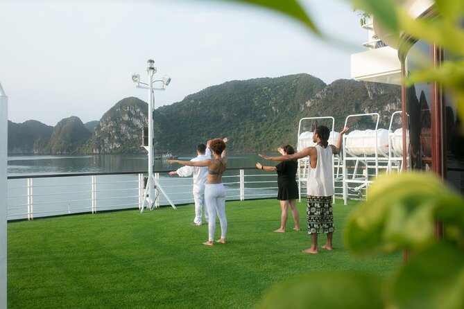 Halong Bay Cruise 2 Days 1 Night From Hanoi Included Transfer - Onboard Dining Experience