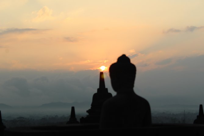 Hills Sunrise and Temples Tour From Yogyakarta - Sunrise at Borobudur