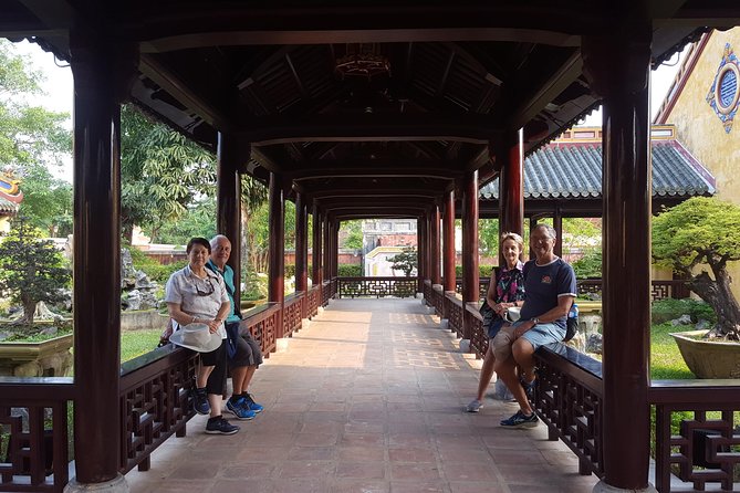 Hue Luxury Group Tour - Infant Seats