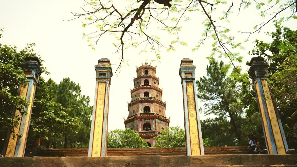 Hue: Visit Lang Co Beach, Khai Dinh Tomb & Imperial City - Exploring Dong Ba Market