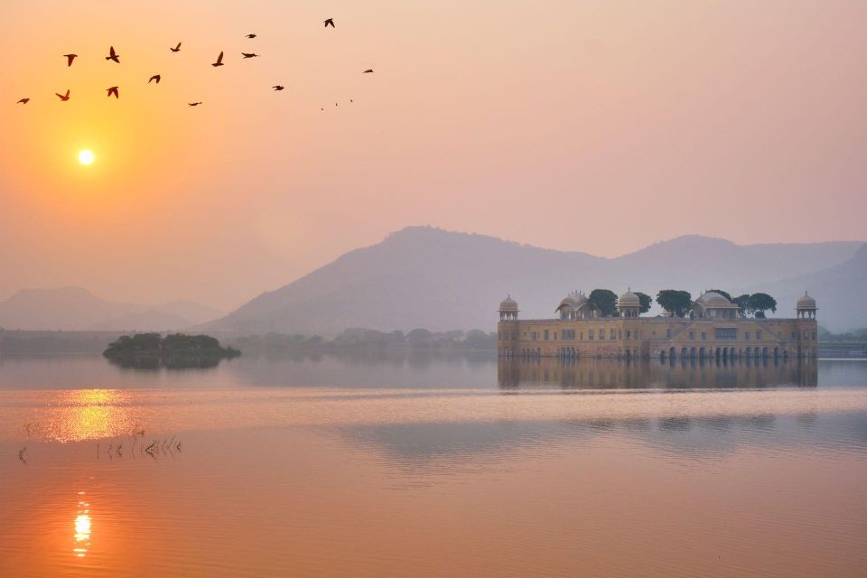 Jaipur Tour ( Pink City ) by Car From Delhi - All Inclusive - Guided Tour Experience