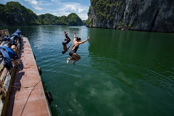 Kayaking at Lan Ha Bay - Pickup and Meeting Point