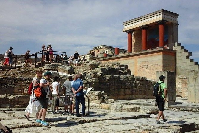 Knossos Palace Guided Walking Tour - Guide and Tour Commentary