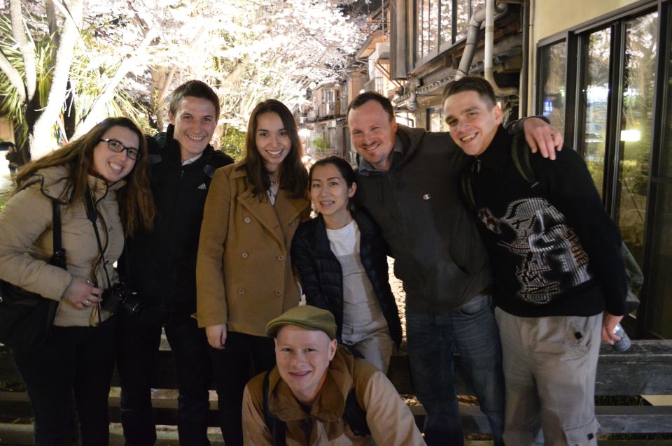 Kyoto: Gion Night Walking Tour - Wandering Quiet Alleyways