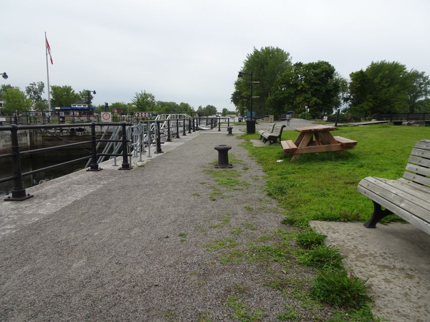 Lachine Self-Guided Walking Tour and Scavenger Hunt - History and Fun Facts