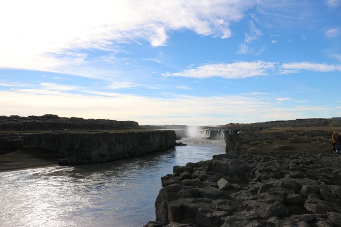 Lake Mývatn and Powerful Dettifoss Day Tour From Akureyri - Tips for Travelers