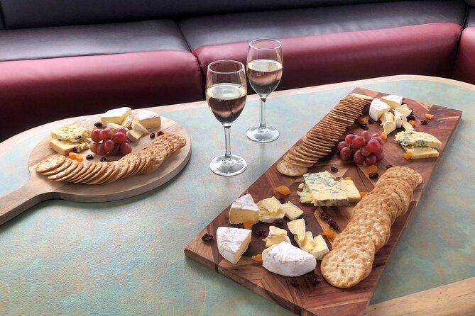 Lake Wanaka 1-Hour Cruise Including Wine and Cheese Board - Customer Feedback