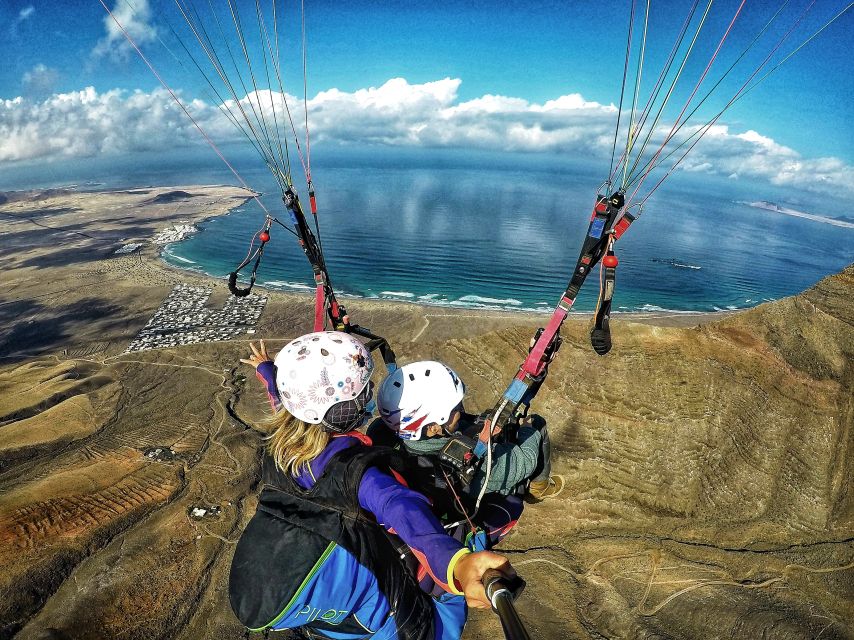 Lanzarote: Tandem Paragliding - Safety and Expertise