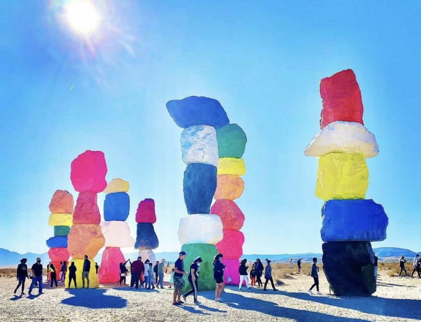 Las Vegas: Private 7 Magic Mountains and Vegas Sign Car Trip - Exploring the Mojave Desert