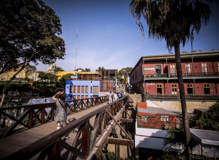 Lima: Barranco Osma Museum, Pallas Crafts, Bridge of Sighs - Dining Options in Barranco