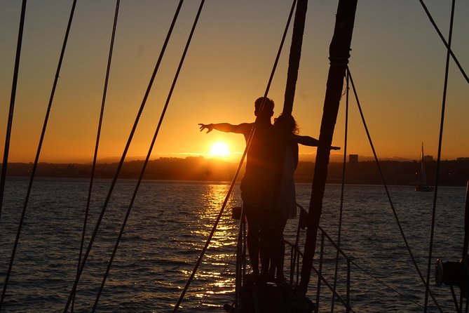 Lisbon - Daylight or Sunset on a Vintage Sailboat - Guest Reviews and Feedback