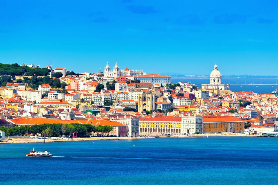 Lisbon: Highlights Tour of Lisbon, Sintra, and Cascais - Monument to the Discoveries and Viewpoints