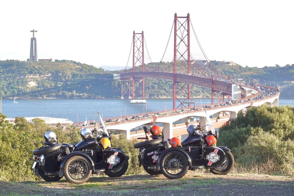 Lisbon : Private Motorycle Sidecar Tour (1h30) - Pastéis De Belém and Jerónimos Monastery