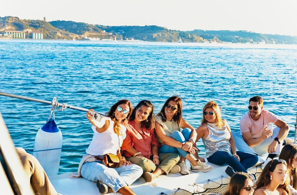 Lisbon: Sunset Catamaran Tour With Music and Drink - Booking and Cancellation Policy