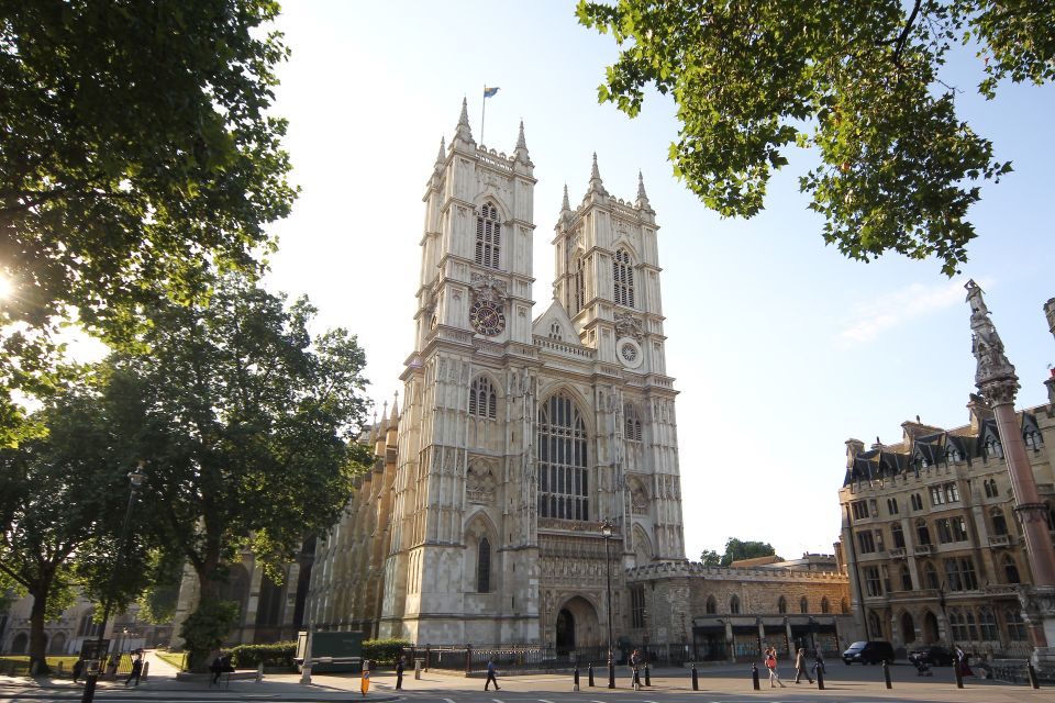 London: Royal Tour With Westminster Abbey & Afternoon Tea - Important Information