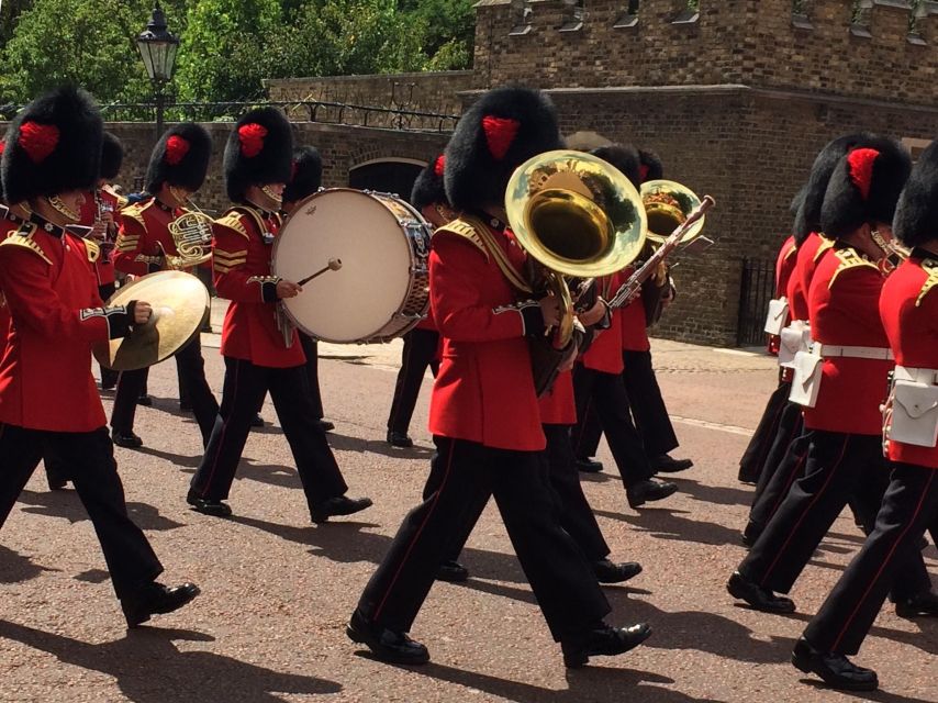 London: Royalty Walking Tour With Changing of the Guard - Accessibility Options