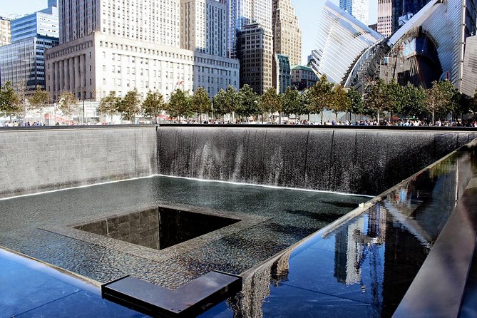 Manhattan Small Group Tour Including Wall Street and 911 Memorial - Customer Reviews and Ratings