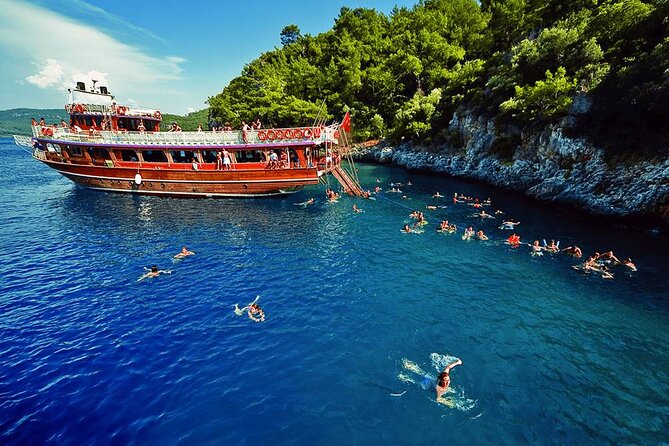 Marmaris Aegean Islands Boat Trip With Lunch & Unlimited Drinks - Dining Experience