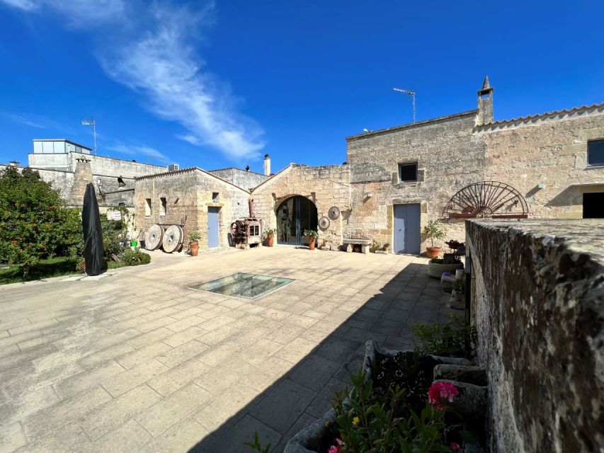 Melendugno: San Francesco Residence - Scenic Surroundings of Salento