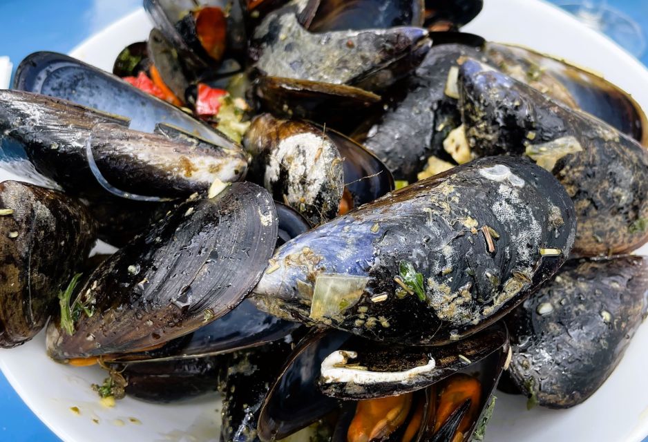Montpellier: Day Trip With Boat Ride, Oysters, and Wine - Whats Included