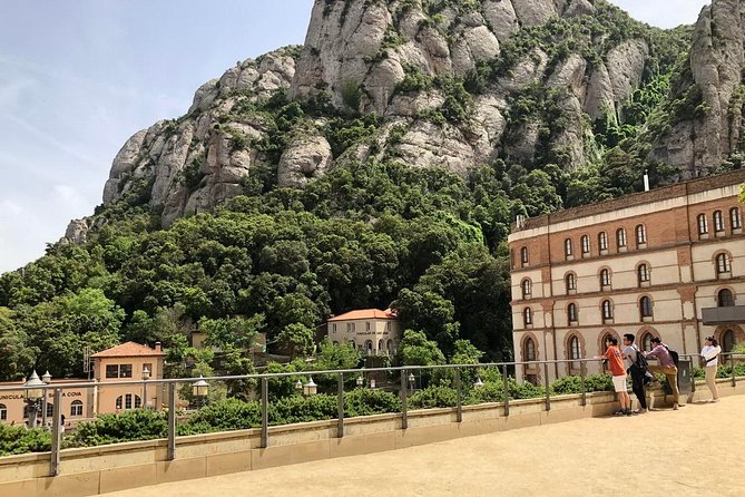 Montserrat Private Tour From Barcelona With Pick-Up - Abadia De Montserrat