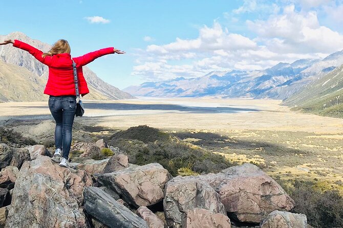 Mt Cook & Hooker Valley Hike Small Group Tour From Queenstown - Inclusions and What to Bring