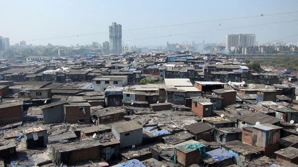 Mumbai Iconic Slum Dharavi Walking Tour - Local Insights and Micro-Enterprises