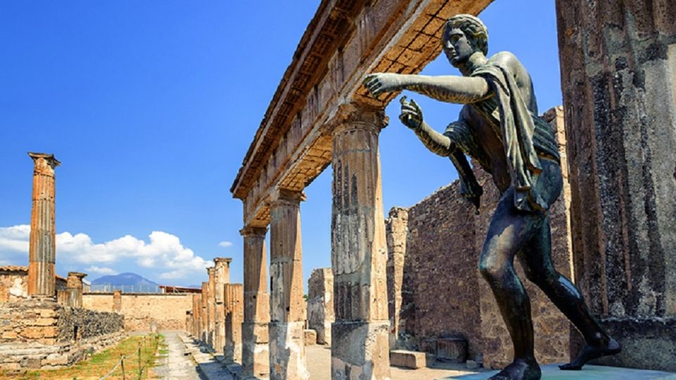 Naples: Round-Trip Shuttle Bus to Pompeii - Inclusions and Exclusions