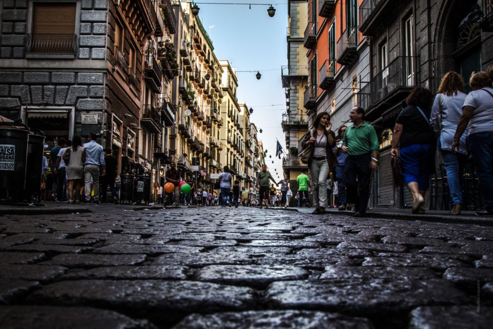 Napoli: Walking Tour of Naples With Local Tour Guide - Meeting Point and Instructions