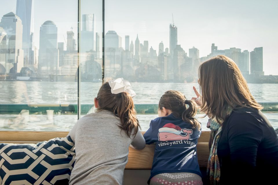 Nyc: Manhattan Skyline Brunch Cruise With a Drink - Food Quality and Seating Comfort