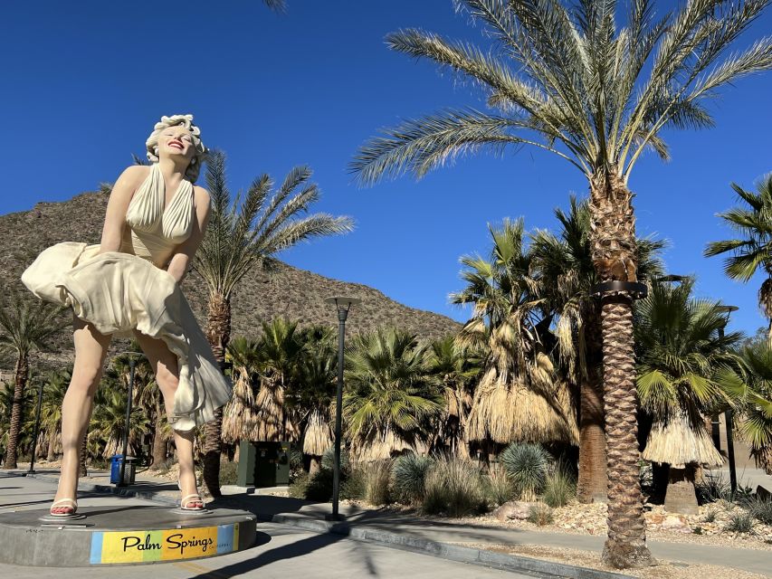 Palm Springs: City Highlights Scavenger Hunt Smartphone Game - Team Size and Preparation