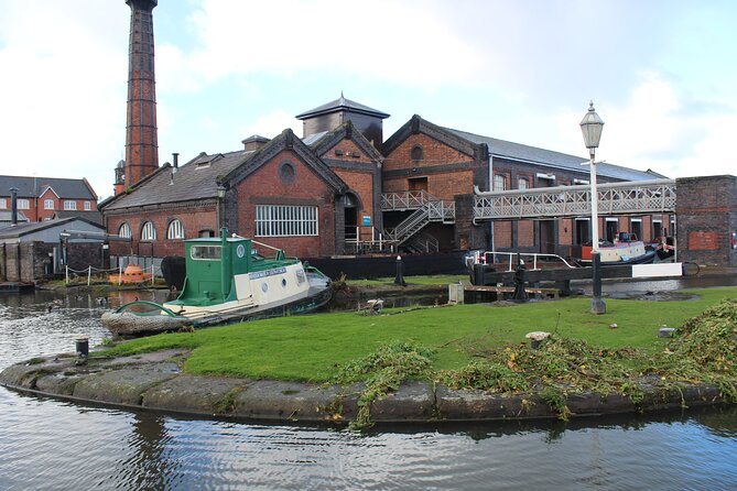 Peaky Blinders Day Tour of Manchester - Group Size and Duration