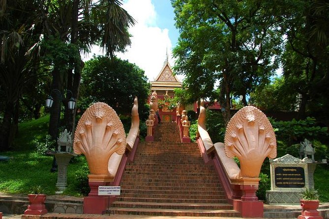 Phnom Penh Full Day Private Tours - Royal Palace and Independence Monument