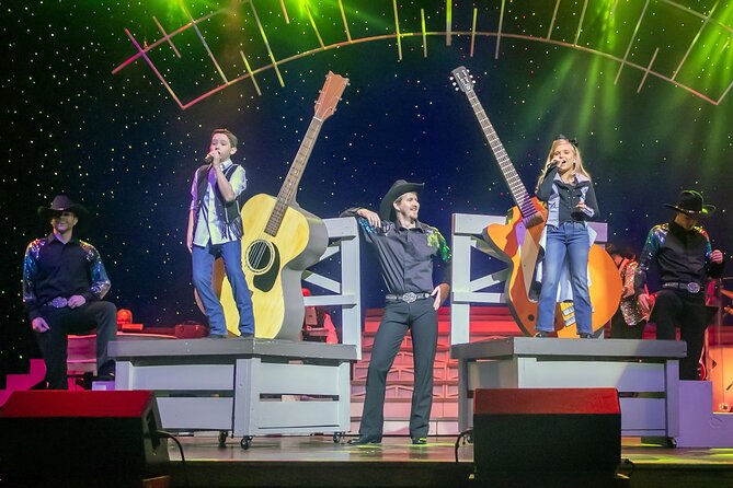 Pigeon Forge: Country Tonite Show Admission Ticket - Concessions and Amenities