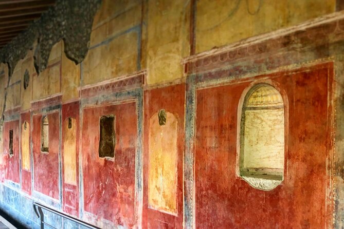 Pompeii Guided Tour From Positano Small Group - Life in Pompeii Before Eruption