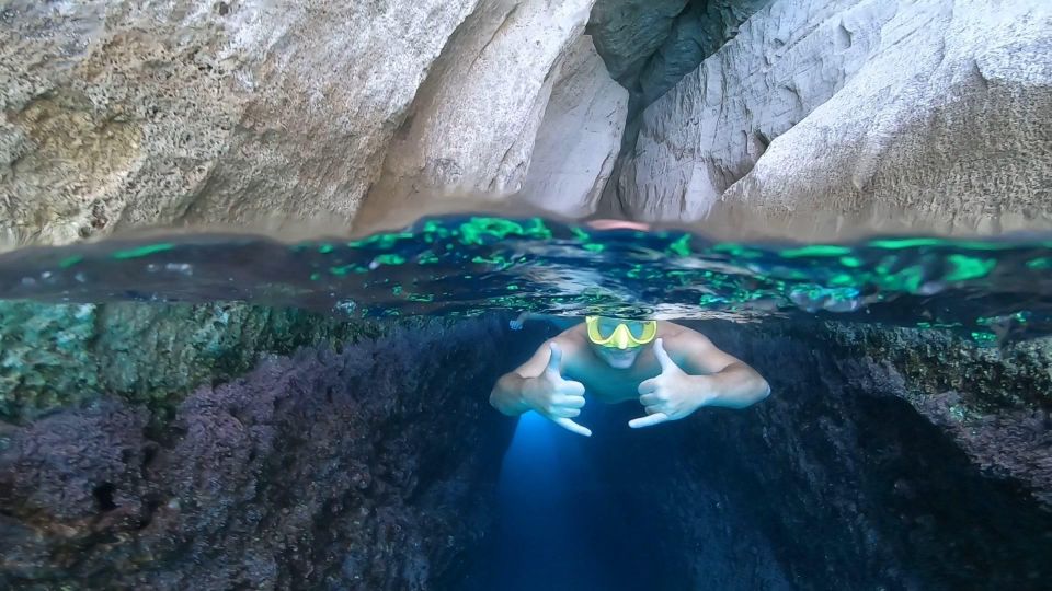 Private Boat Tour at Your Top 4 Beaches in Milos - Meeting Point Details