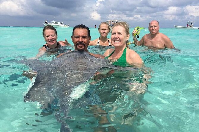 Private Charter - Stingray City, Starfish Point & Snorkeling - Booking Information and Policies