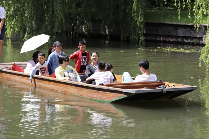 Private Chauffeur Punt Tour - Private Tour Experience